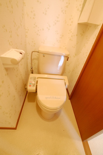 LPビル 温水洗浄便座付き