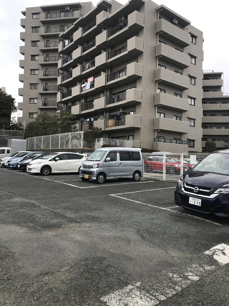 プランヴェール湘南茅ヶ崎 駐車場