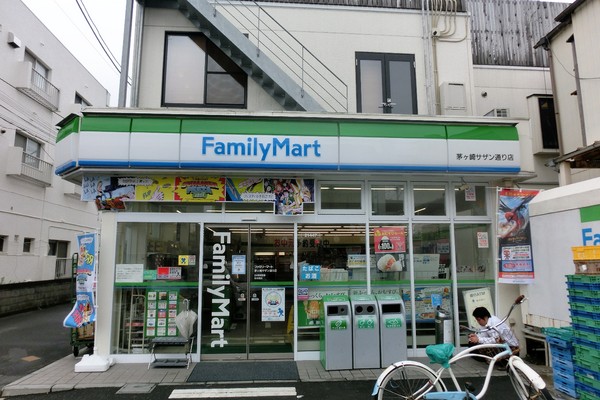 アイパレス湘南 ファミリーマート茅ヶ崎サザン通り店