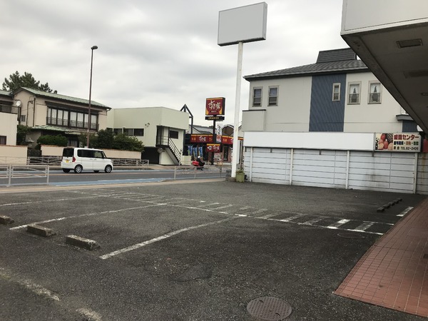 十間坂1丁目店舗 駐車場