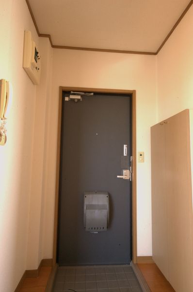 シャトレー茅ヶ崎 玄関