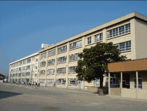 セジュール 茅ヶ崎市立鶴嶺中学校